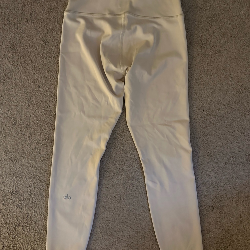 ALO Cream Leggings with Logo